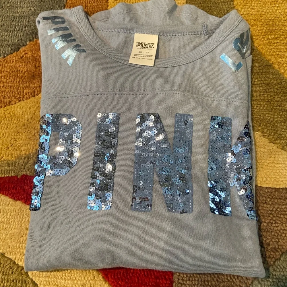 Victoria’s Secret PINK Blue Sequin Love Bling Graphic Tunic Top 3/4 Sleeves XS